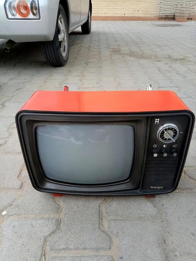 电器品牌 1燕舞收录机 2万燕 VCD凯发k8娱乐登录中国已消失的十个家用(图8)